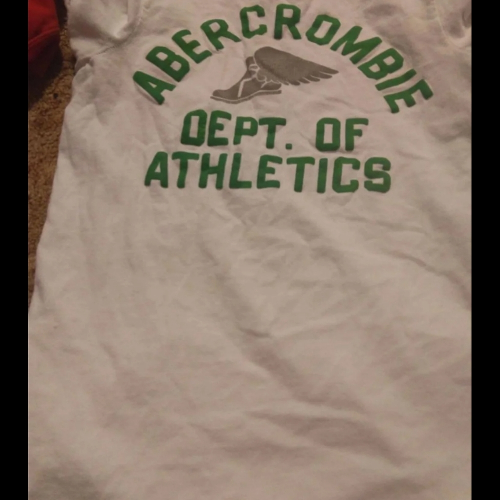 Abercrombie shirts small